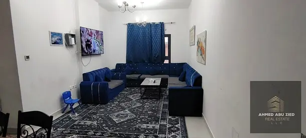 اجمل وارقي شقه غرفتين وصاله تتكون من غرفه ماستر-غرفه بمساحه ممتازه-صاله بمساحه كبيره-فرش نظيف ومرتب وانيق-اجهزه كهربائيه تعمل بكفاءه عاليه سعر لن يتكر