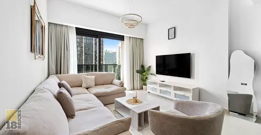 LUXURIOUS 2BR IN DOWNTOWN DUBAI
