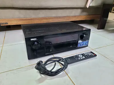 Denon 5.2ch AVR Amplifier with Bluetooth  ARC(AVR-X520BT)with Remote in excellent working condition