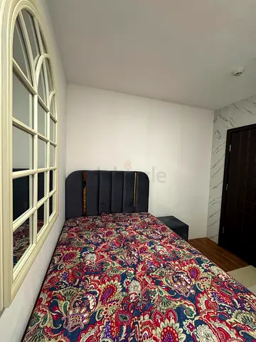Solo partition room in Dubai Marina
