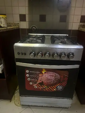Nikai freestanding gas cooker with oven - 4 burners