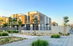 4BR+M TOWNHOUSE | READY TO MOVE IN | PRIVATE GARDEN