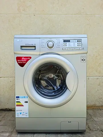 This is direct drive LG 6kg washing machine, working perfectly