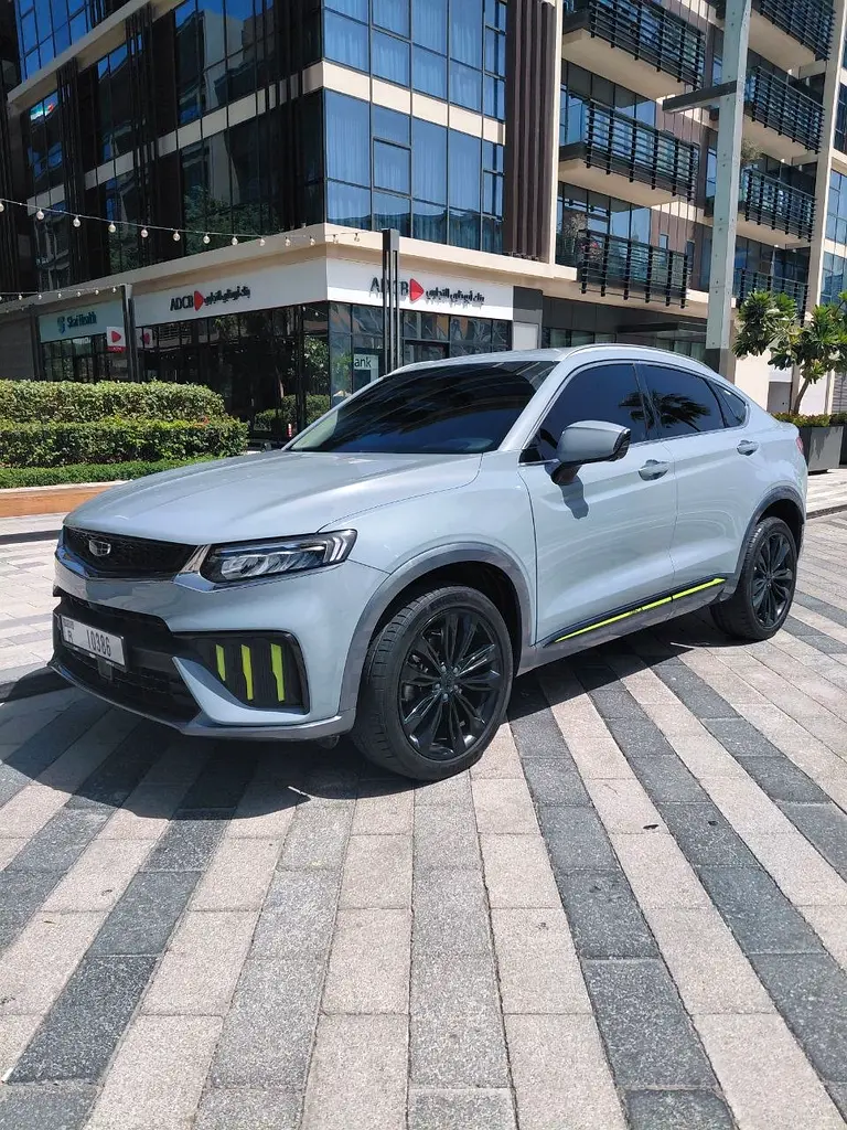 Geely Tugella 2024 — photo 1 of 13