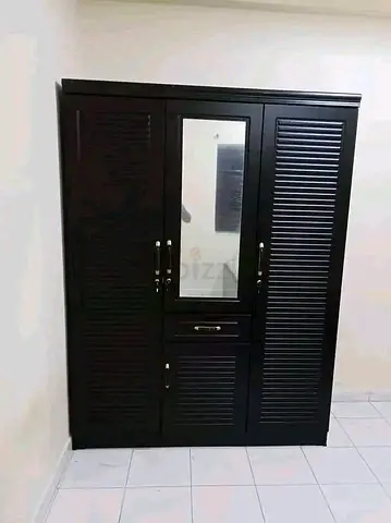 Wardrobe new- 6 months old