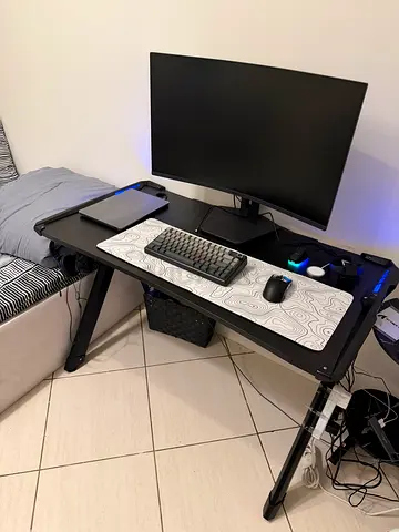 Remson gaming table