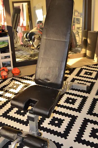 Heavy Duty Adjustable Professional Gym Bench – Commercial Grade