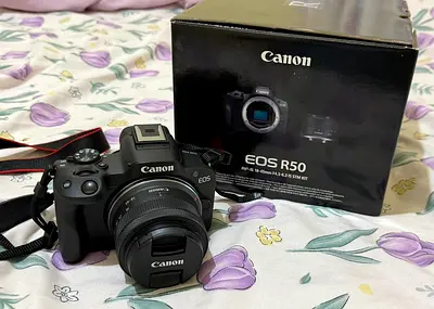 Canon R50 camera with Sigma 23mm 1.4 lense