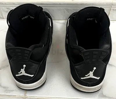 AIR JORDAN 4 RETRO