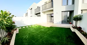 Modern Living | Elegant Home | Flexible Checques