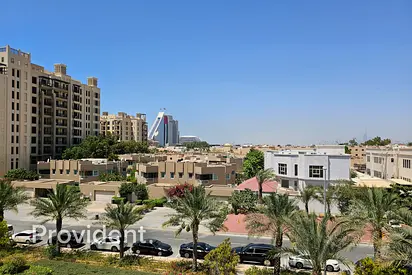 Modern 4BR+Maid | Burj Al Arab View | Prime Home