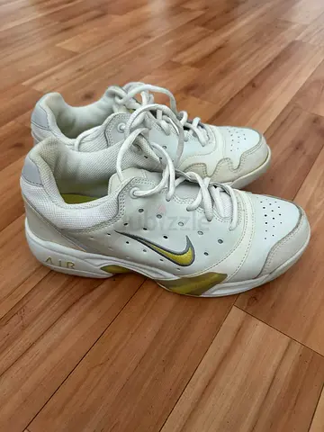 Nike Air sneakers – size 39