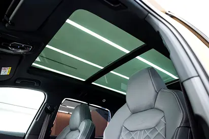2025 AUDI SQ7 photo 12