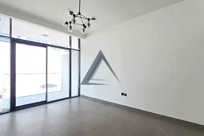 Spacious Apartment | Road View | Ready to Move