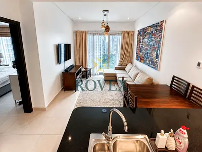 VACANT | 2 BATHS | WALK TO BEACH