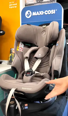 Maxicosi emerald 360 rotation and slide car seat with isofix base