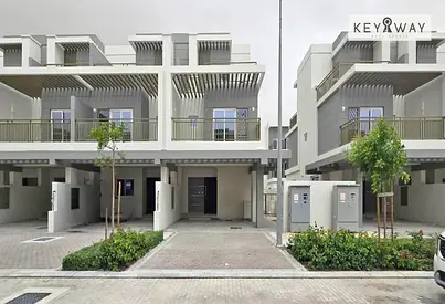 4-Bedroom | Close Kitchen | L Shape Garden