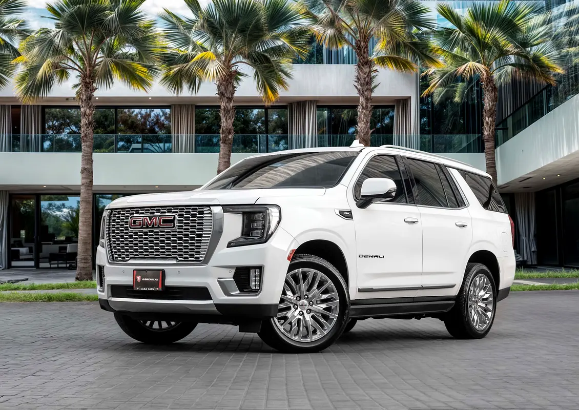 GMC Yukon 2024 — photo 1 of 14
