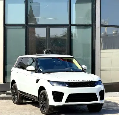 Land Rover Range Rover Vogue 2016 - American Specs - Low Mileage - Clean Condition