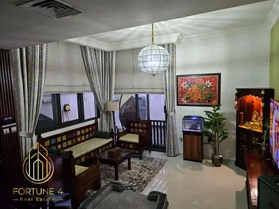 Spacious 3BR+M | Single Row | Upgraded