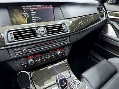 2012 BMW 5-SERIES 缩略图 17