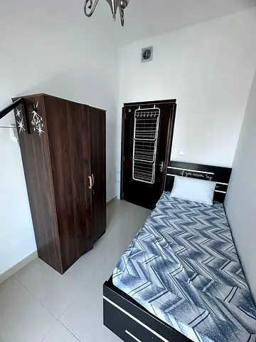 ‼️hot deal‼️ Cozy room for a single lady available in Albarsha