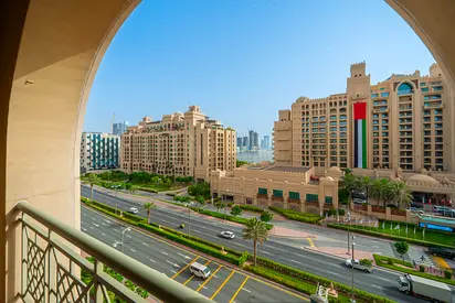 Spacious Apartment | Palm Jumeirah Living