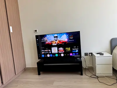 Samsung DU8000 Smart TV