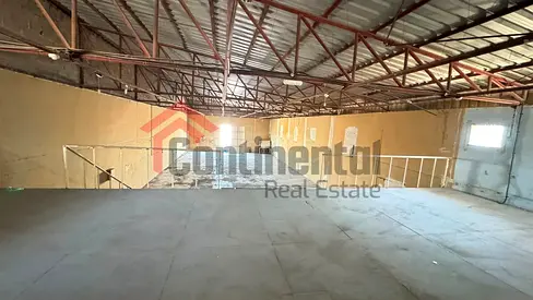 مستودع للإيجار | الصناعية 13 | 4500 قدم مربع