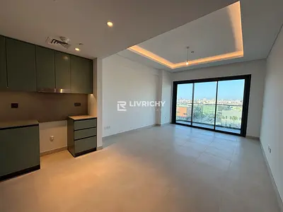 City View | Ready to Move | Bright