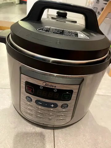 Multifunctional Electric Pressure Cooker Midea