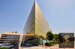 🏬 Shop for Rent in Golden Gate Building – Oud Metha 🏬