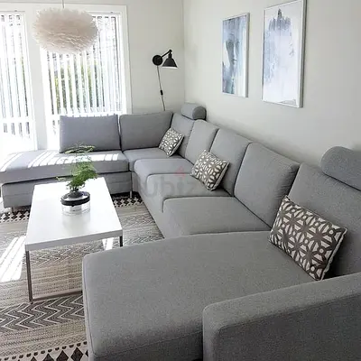 Large L-shaped Grey Fabric Sofa with Chaise - Comfortable Family Corner Couch