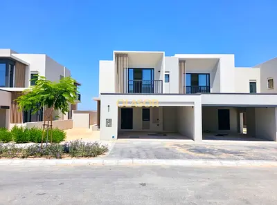 Brand New | Single Row | Mid Unit | Close to the Amenities | Community Expert