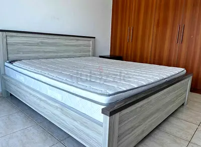 King size bed with mattress
