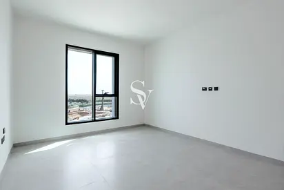 Semi-Open Kitchen | Large Layout | Ready to Move