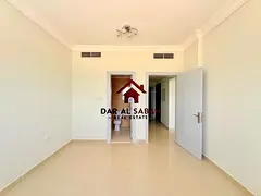 6 cheque payment/deposit cash/very huge apartment/ready to move!