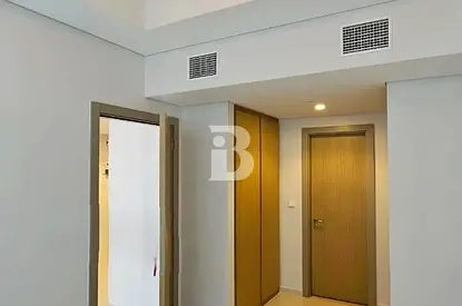 LUXURY LIVING| HIGH FLOOR | WELL MAINTAINED