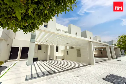 Luxurious 3 Bedrooms Facing The Pool & Kids Area