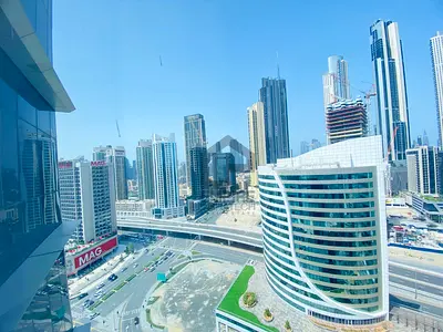 Stunning Views | Vacant | Prime Location
