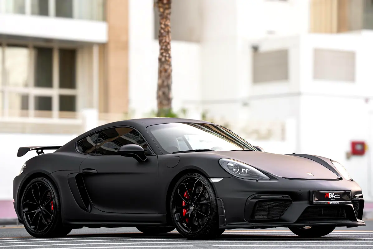 Porsche Cayman 2023 — photo 1 of 17