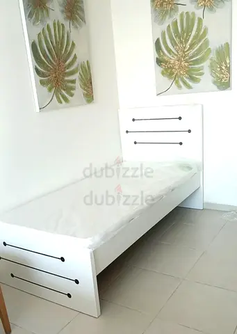 Brand New Single white wooden bed frame with headboard and mattress (l