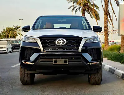 2026 Toyota FORTUNER — фото 2