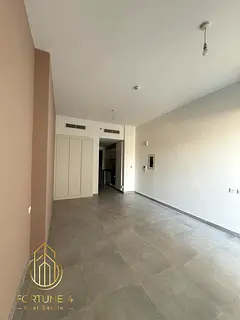 Pool View | High floor | With Kitchen Appliances