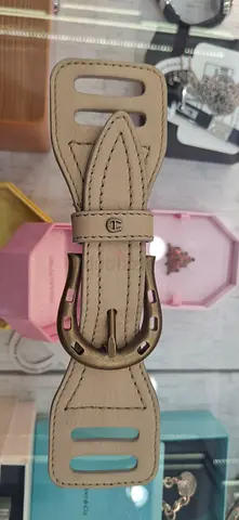 Aigner Beige Leather Belt with Horseshoe Buckle