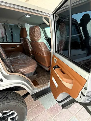 Toyota Land Cruiser LC 76 70th Anniversary, миниатюра 13