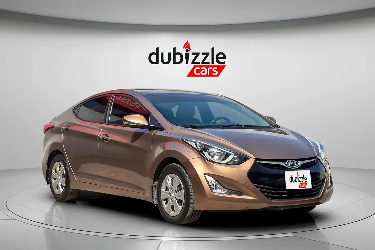 Hyundai Elantra 2016 — photo 1 of 14