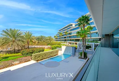 Vacant | Panoramic Sea & Sunset | Iconic Living