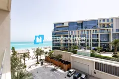 Stunning Unit | Sea and Museum View | Vacant 2BR+M
