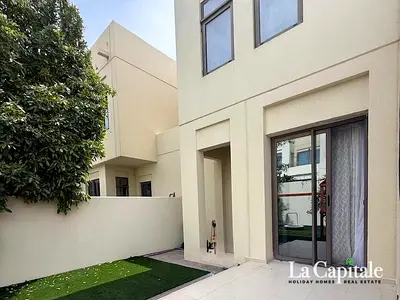 PARK VIEW | CLOSE TO POOL AND PARK | VACANT